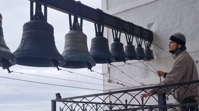 Колокольня Воскресенского собора в Шуе смотреть онлайн