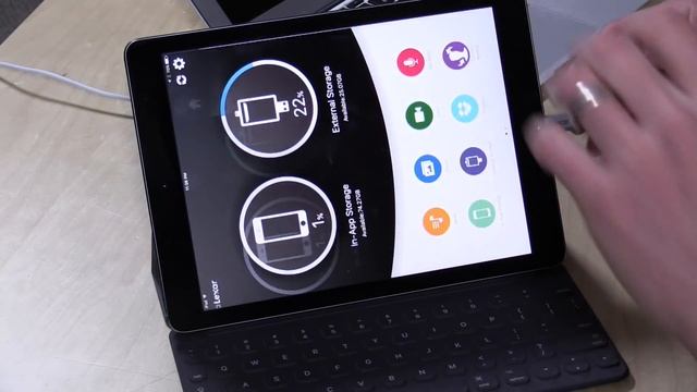 Lexar JumpDrive C20i Review for iPhone / iPad / iPod Touch - USB flash drive смотреть онлайн