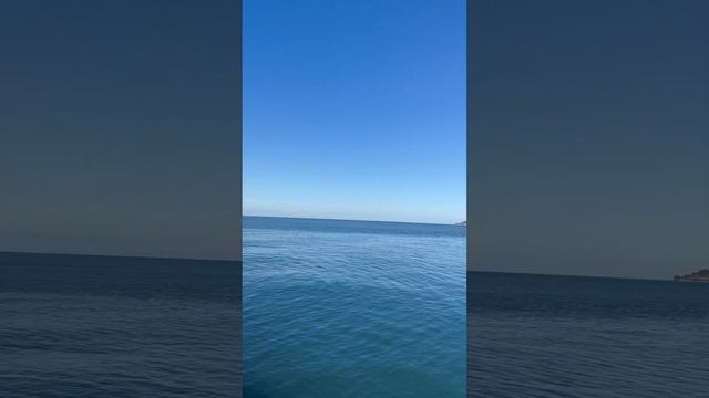 Море сегодня спокойное,вода теплая🌴🌊😜Сочи👍💪15.10.2023