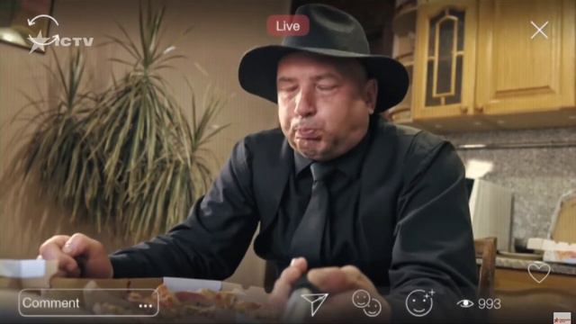 Подавился