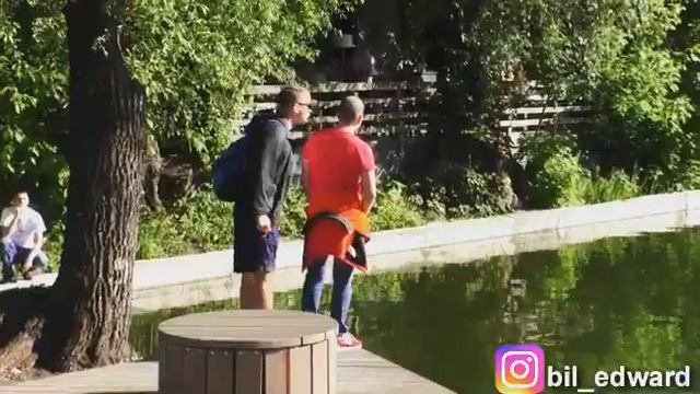 Bil_edwardБредогенератор 😂😂😂 попробовал этот стиль;) как вам? Пишите в коменты;) выпускаем?