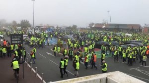 LES GILETS JAUNES C'est vrai qu'il n'y a personne ! Angoulême Nov 2018