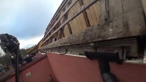 Как перекрыть кровлю на даче? как сделать ремонт кровли? Шаг № 1  Демонтаж старой кровли.