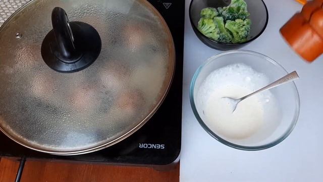 Тефтели в сливочном соусе! Люблю такие простые блюда! Готовим в одной сковороде смотреть онлайн