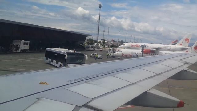 Tirana Airport смотреть онлайн