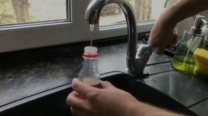 Как прочистить раковину содой и уксусом?