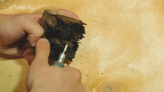 Изготовление диорамы с водопадом, рекой и лесом из дерева и эпоксидной (ювелирной) смолы