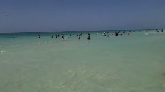 Пляж Мирамар Флорида. Самая чистая вода в Мексиканском заливе.