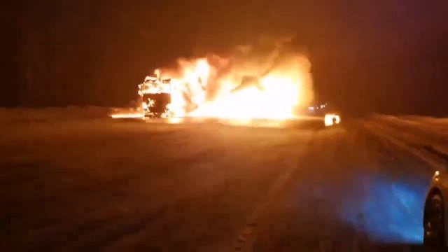 Фура загорелась смотреть онлайн