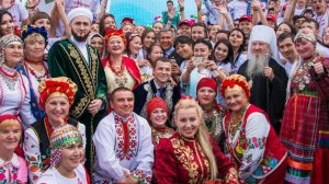 Сколько республик в России?