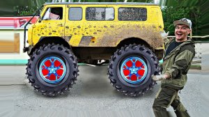 Поставили гигантские колеса на буханку, чтобы отправиться на бездорожье!