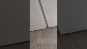 Карниз для шторки в ванную. Встроенный, однорядный. Сочи. Дизайн проект. #студияпотолковсочи