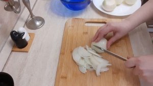Шашлык в духовке на луковой подушке!!! Вкус как на углях!!!