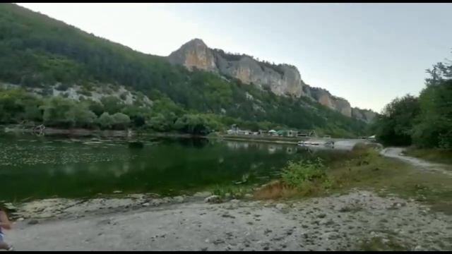 Змей Волынычъ на Мангупском (Девичьем) озере