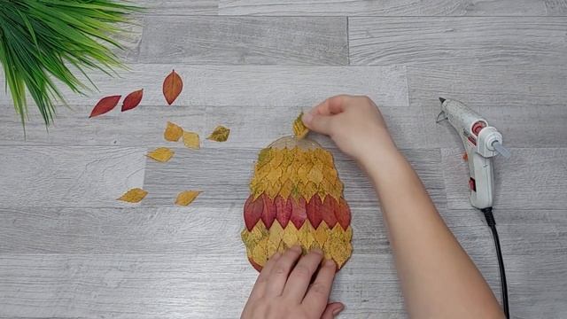 ?ОСЕННИЕ ПОДЕЛКИ своими руками.ПОДЕЛКИ из ПРИРОДНОГО МАТЕРИАЛА.Осенняя композиция.DIY. Autumn craft смотреть онлайн