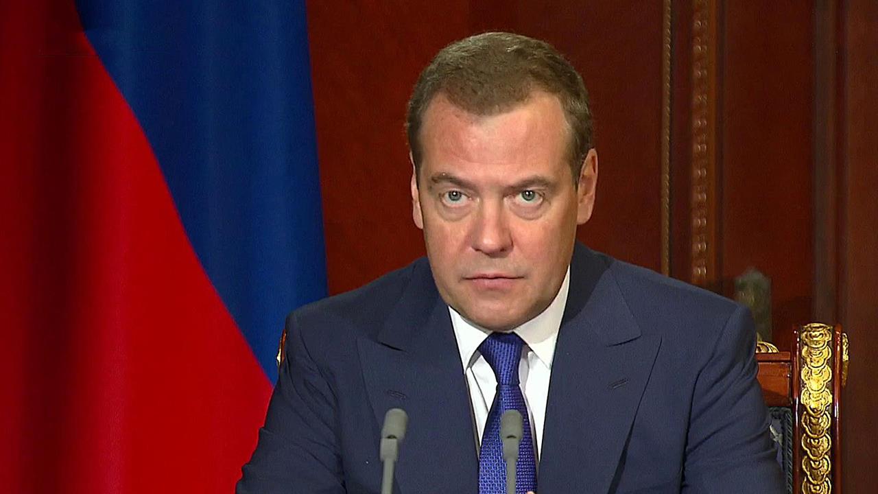 Дмитрий Медведев подписал распоряжение о расширении списков жизненно важных препаратов