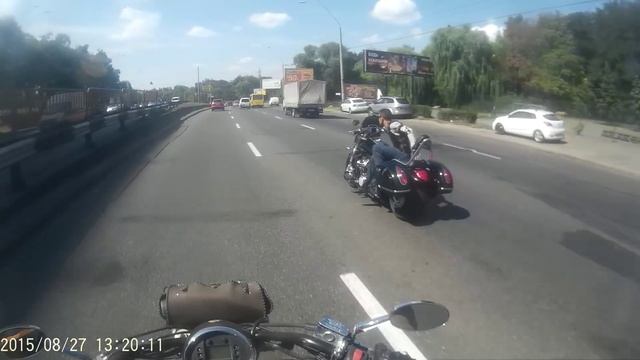 Очень весёлый мотоциклист :) смотреть онлайн