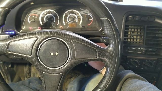 Замена топливного фильтра на ваз-2112(10.11...)Вскрываем старый смотреть онлайн