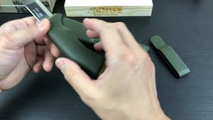 Нож "BushCraft Forest" Sandvik 12С27 Olive GRN 12493 от Morakniv