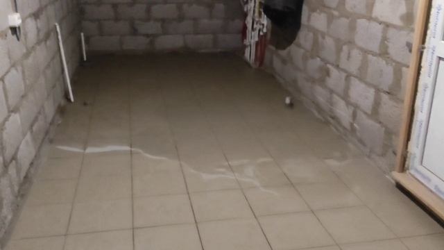 Как Затереть затиркой плиточные швы. Как затереть плитку своими руками