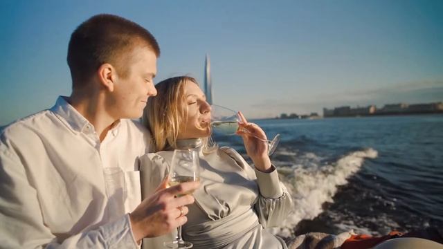 Незабываемый отдых в Санкт-Петербурге! Аренда катеров и теплоходов в СПб.