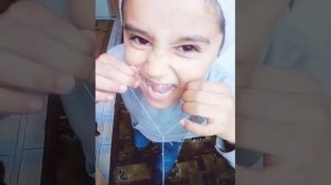 Как выдернуть молочный зуб