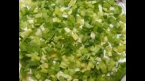 Слоёный салат со шпротами