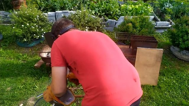 САМЫЙ ЛУЧШИЙ СПОСОБ ПРИГОТОВИТЬ УЖИН В ЗЕМЛЕ смотреть онлайн