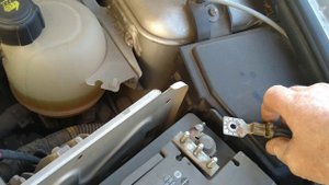 Погасла электрика и зажигание Renault Logan (the electrics on the car went out)