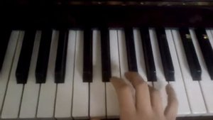 В лесу родилась ёлочка на пианино