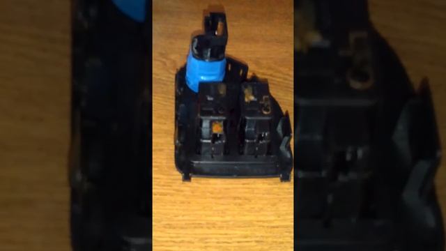 Пежо 408 ,прикуриватель.чтобы не болтался. смотреть онлайн