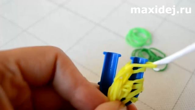 АНАНАС из резинок на рогатке RAINBOW LOOM PINEAPPLE CHARM смотреть онлайн