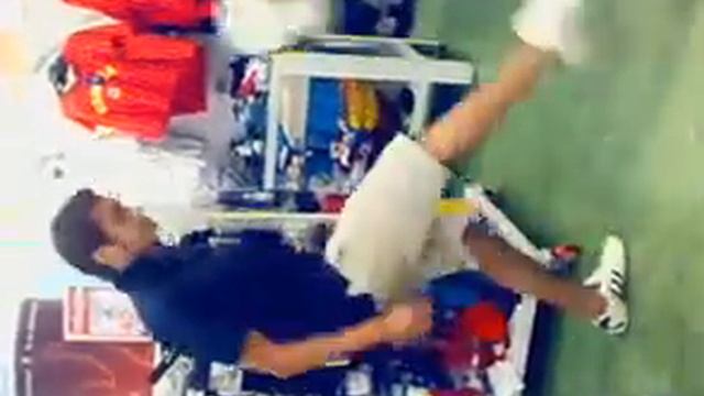 toques d Javier en l cort ingls!! смотреть онлайн