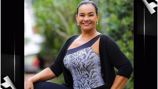 Né Brinquedo Não (Molego) - ОСТ сериала КЛОН, оригинал и кавер-версия рояль смотреть онлайн