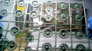 303530 Моделист 1/35 Советский танк Т-34-76 выпуск конца 1943г. обзор