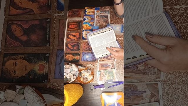 "один из вас прогоняет тысячу, ибо Господь Бог ваш Сам сражается за вас, как говорил вам." Нав.23:1