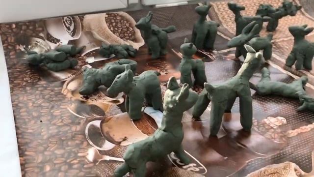 Дымковская игрушка «Козлёнок» смотреть онлайн