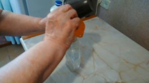 Жидкие обои, желтые пятна.Как удалить.