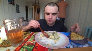 МУКБАНГ АСМР ОЛИВЬЕ / САЛАТ МИМОЗА / САМСА С КУРИЦЕЙ / ЗЕЛЕНЬ / ОБЖОР / EATING ASMR Mukbang #473