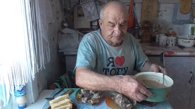 Уха ... Печень ,хвостик ,голова и щучьи потроха смотреть онлайн