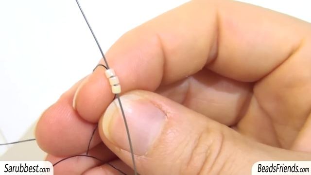 BeadsFriends: Basic Peyote Tutorial - How to make a triangle using Peyote Stitch