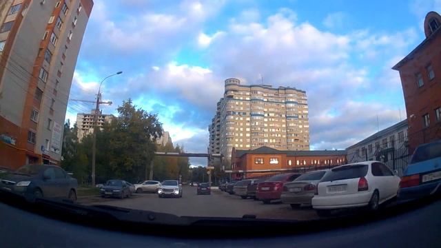 Как правильно поворачивать налево на регулируемом перекрестке по секции?
