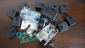 Не включается зажигание мерседес W204, W207, W212 .Ремонт защелки блокиратора руля ESL ELV в Минск