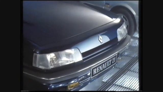 Renault 21 BiCorpo смотреть онлайн