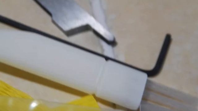 Оверлок Merrylock 012 заправка "чайником" - часть2 смотреть онлайн