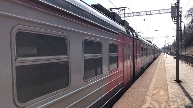 ЭД4М-0442 На станции Чертаново смотреть онлайн