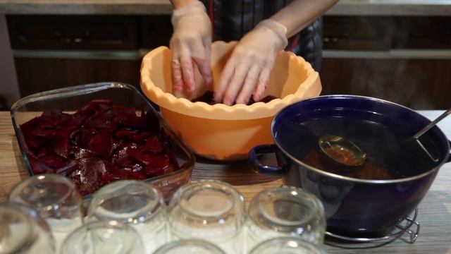 Salata od cvekle - Zimnica - Beetroot salad recipe - Domaći video recept - Bebina kuhinja смотреть онлайн