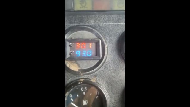 Цифровой датчик температуры с сигнализацией двигателя МТЗ. смотреть онлайн