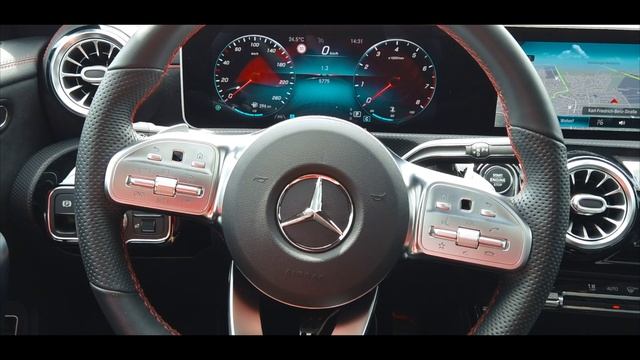 Die Mercedes-Benz MBUX Parktronic 2019// Das Anders Tutorial смотреть онлайн