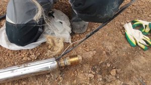 Глючит автоматика погружного насоса? Исправляем залипание обратного клапана.